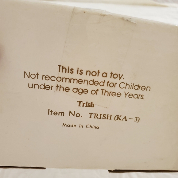 KAYE WIGGS 24 PORCELAIN DOLL - Picture 16 of 16